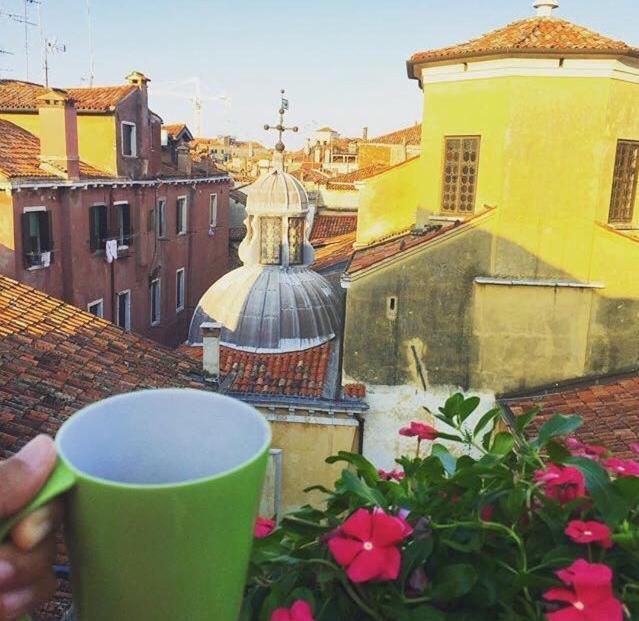 Couette-café La Terrazza Dei Miracoli *